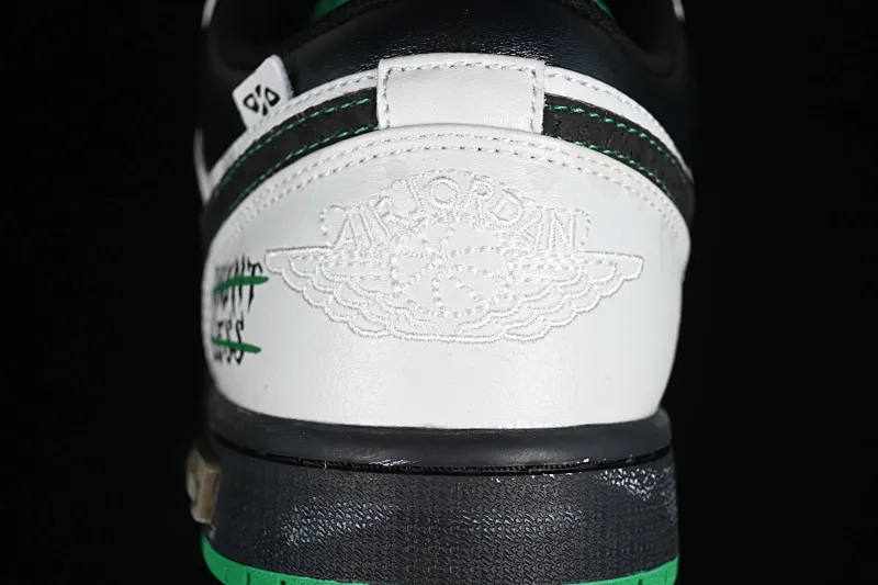 All categories Air Jordan Jordan series basketball shoes Air Jordan 1 Low High-end customization Low-top sneakers Air Jordan 1 Low AJ1 Joe 1 Panda Prank Pioneer Knights Pioneer Low-top retro basketball shoes 553558-065